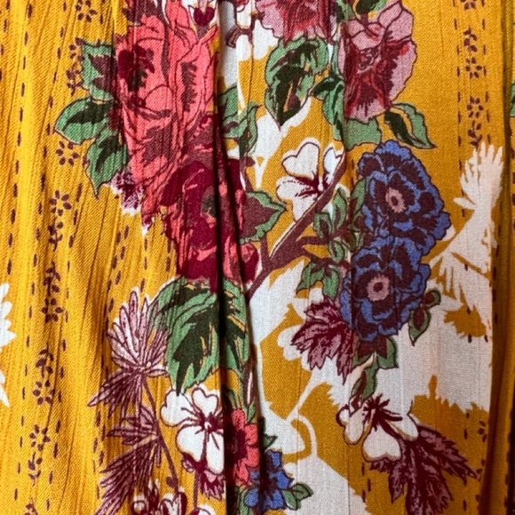 Curvy Sense Cold Shoulder Crochet Sleeve Floral Dress 2X - Picture 4 of 4